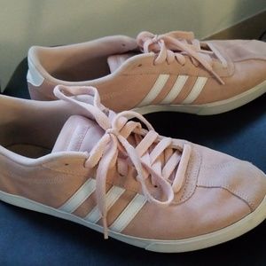 Adidas tennis court pink shoes